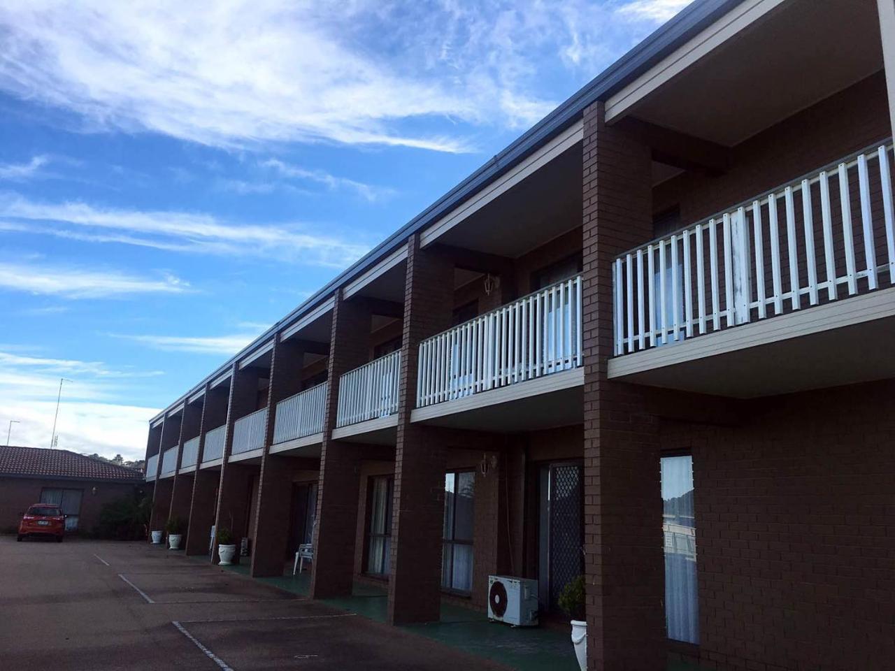 Black Swan Motor Inn レイクス・エントランス エクステリア 写真